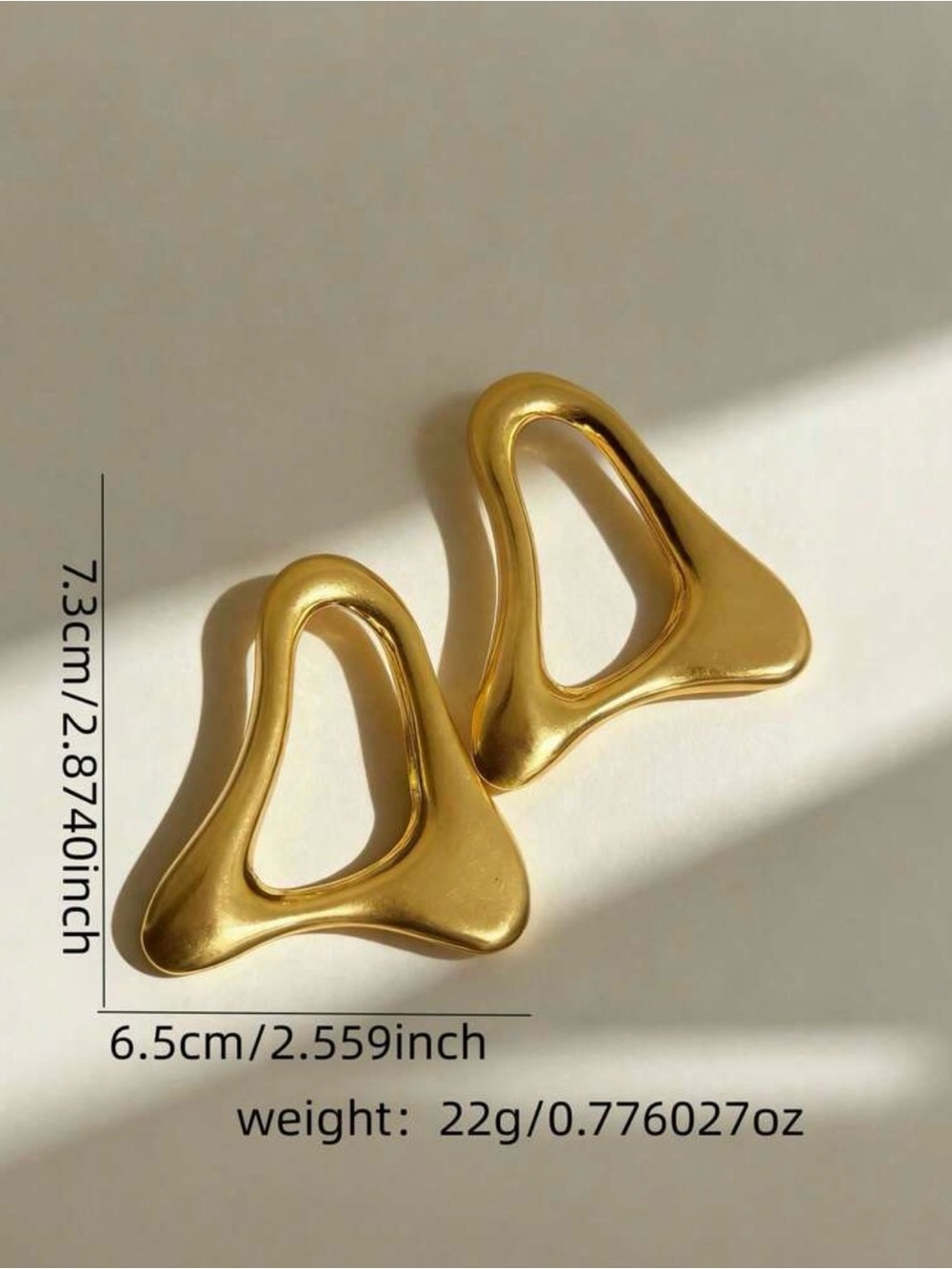 New Arrivals! Statement Gold - Tone Sculptural Drop Earrings . - Picture 3 of 4
